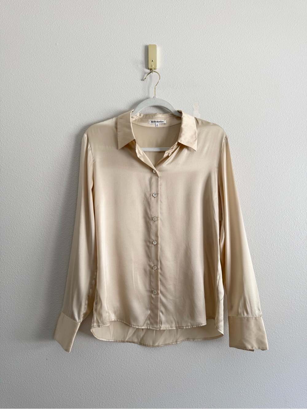 Reformation Sky champagne ivory 100% silk long sleeve button down shirt Sz S - Picture 2 of 8